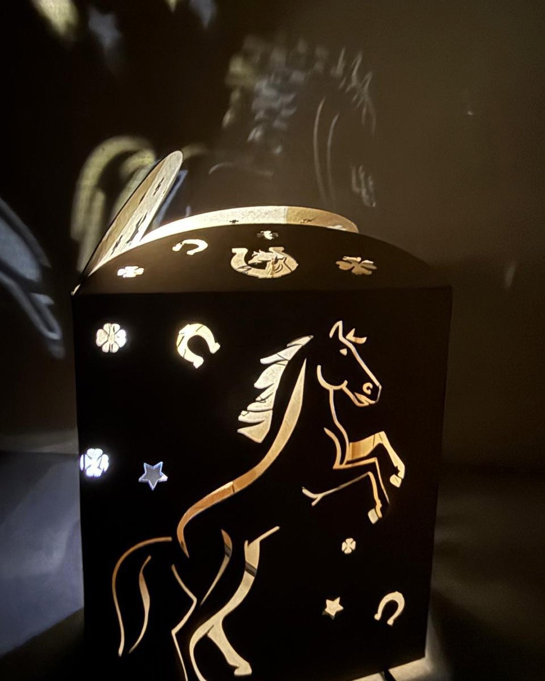 Velador Galope DALL·LEATHER - Image 5